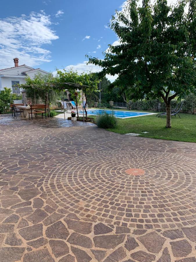 Leone Apartment Brtonigla