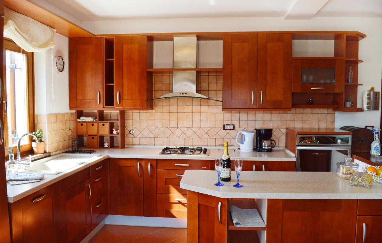 Apartment Leone Brtonigla